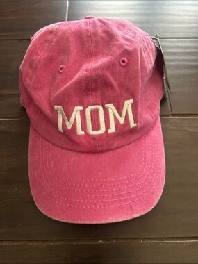 Nissi Caps  "MOM" Embroidered Baseball Cap NWT